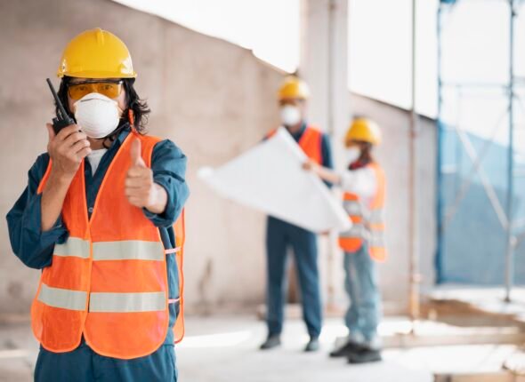 La formation initiale en santé, sécurité et conditions de travail pour les membres du Comité Social et Économique (CSE) est spécialement conçue pour outiller les membres du CSE dans leurs nouvelles missions. Ce programme permet aux représentants du personnel de développer des compétences solides en prévention des risques, d’améliorer la sécurité au travail, et d’analyser efficacement les conditions de travail au sein de leur entreprise.